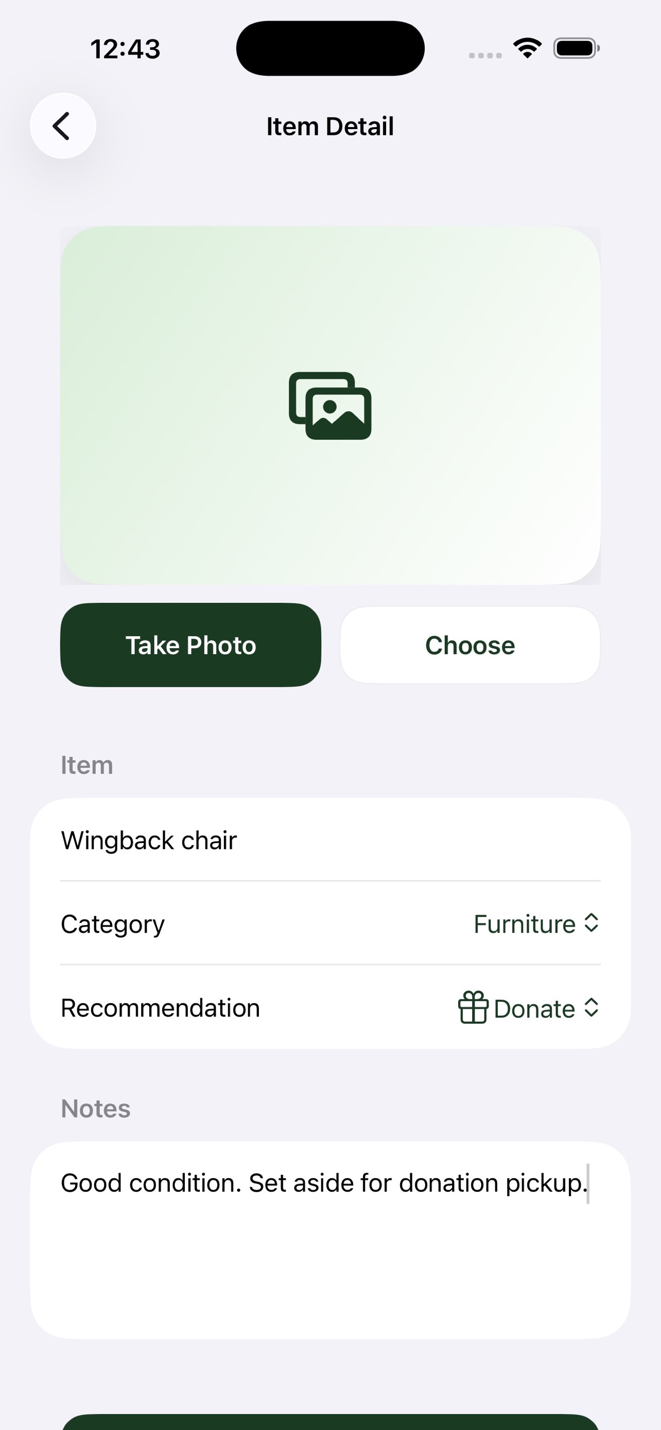 EstateBeacon item detail screen showing a furniture item marked for donation